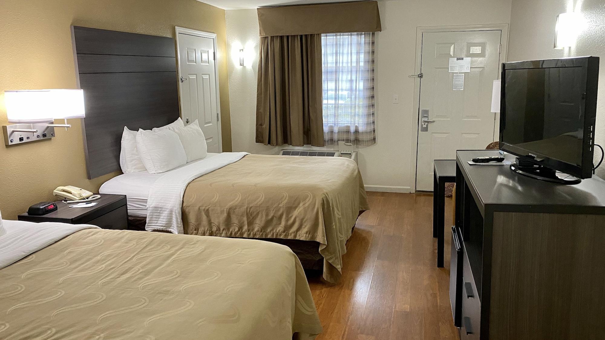 Quality Inn Branson - Hwy 76 Central Exteriér fotografie
