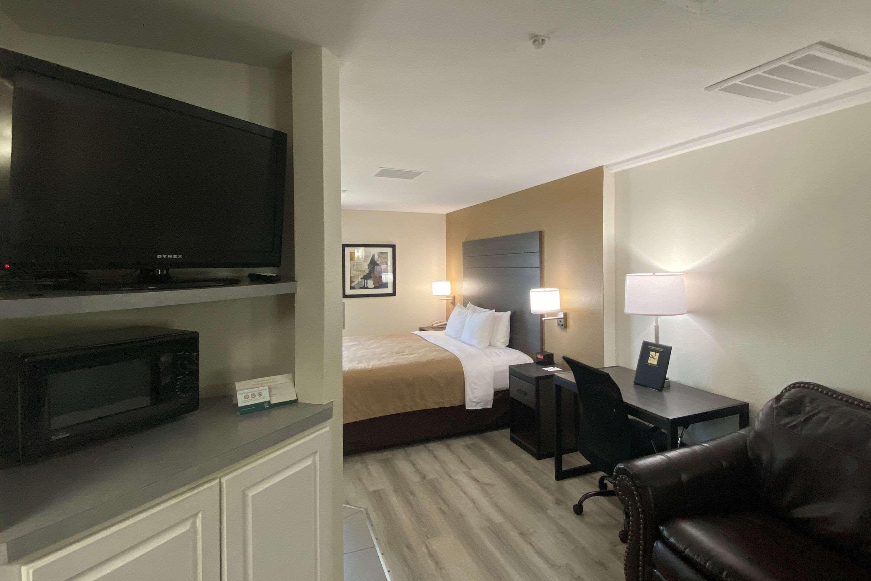 Quality Inn Branson - Hwy 76 Central Exteriér fotografie
